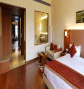 Club Mahindra Kensville Golf Resort Ahmedabad Exteriör bild